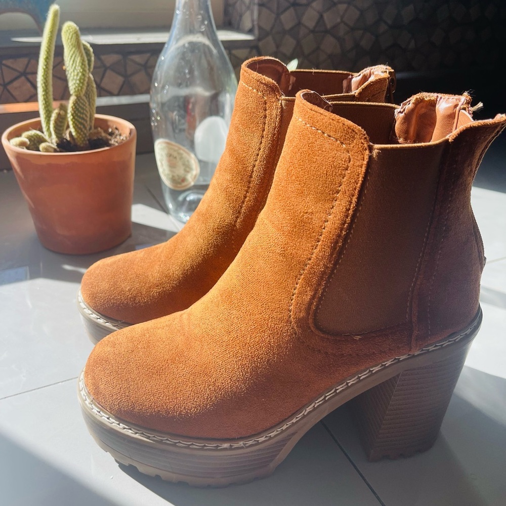 Brown velvet boots